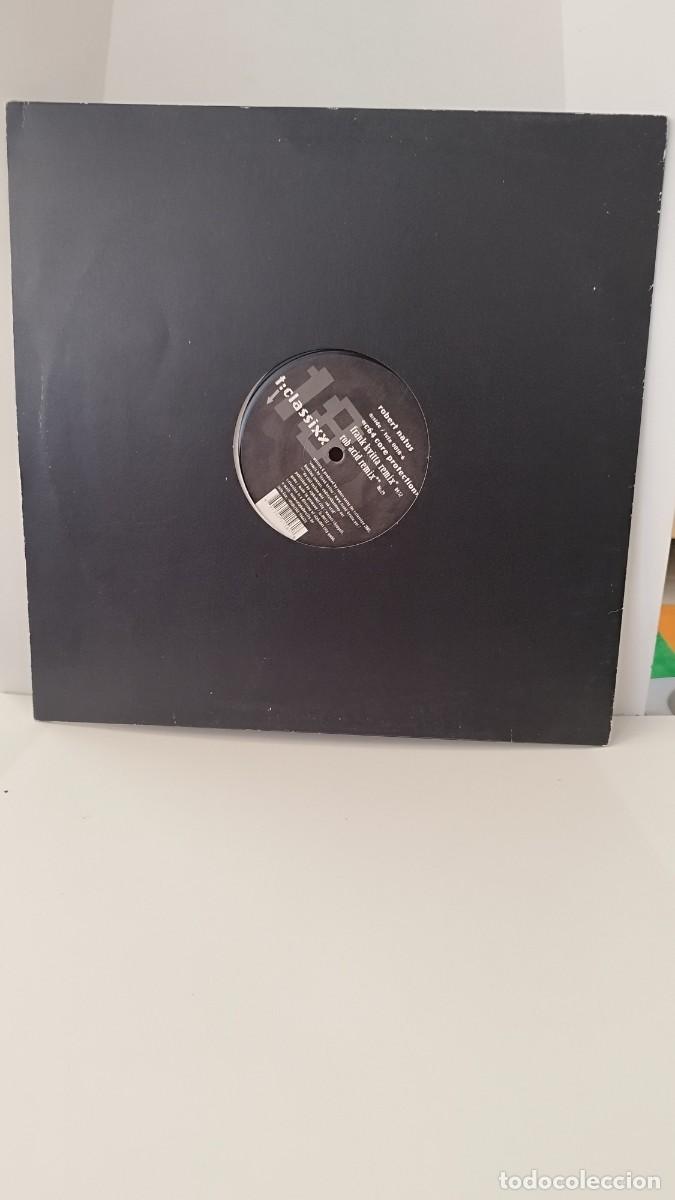 Discos de vinilo: Robert Natus &ndash; C64 Core Protection.Vinilo Maxi Single - Foto 4