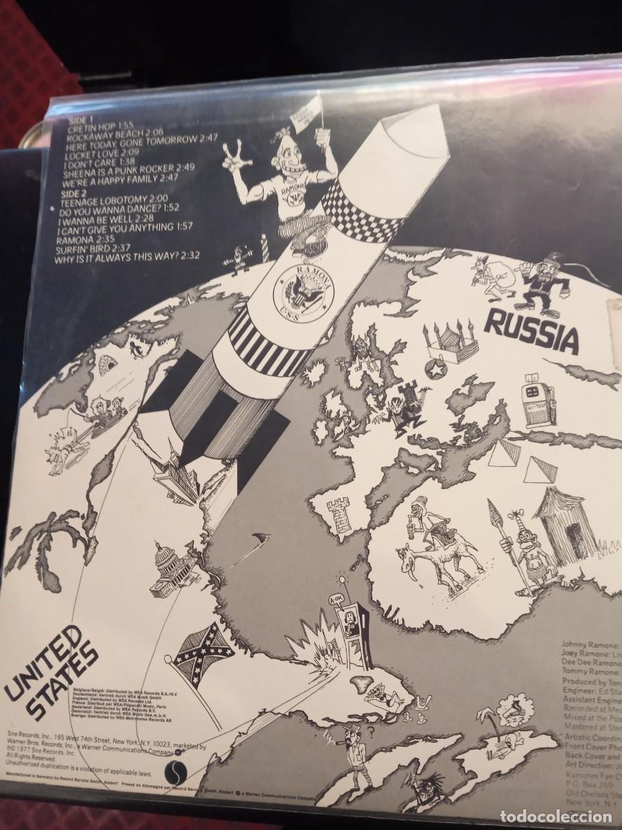 Discos de vinilo: RAMONES- ROCKET TO RUSSIA. LP. - Foto 2