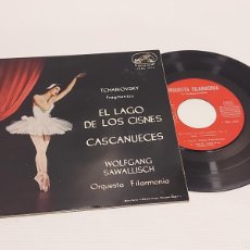 Discos de vinilo: TCHAIKOVSKY / LAGO DE LOS CISNES - CASCANUECES-FRAGMENTOS / EP-V.S.A-1963 / MBC. ***/***