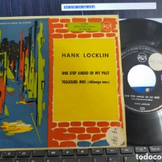Discos de vinilo: HANK LOCKLIN SINGLE ONE STEP AHEAD OF MY PAST ESPAÑA 1960