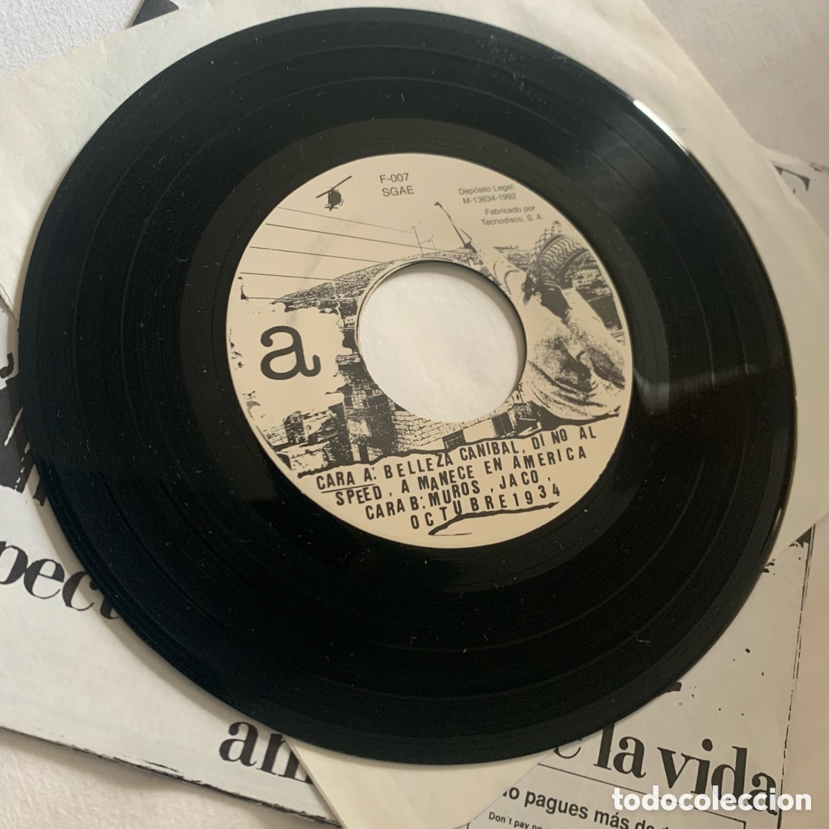 Discos de vinilo: Single ep Intolerance - Aspectos Humanos De La Vida Animal de 1992 - Foto 3