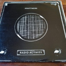 Discos de vinilo: KRAFTWERK - RADIO-ACTIVITY - LP ORIGINAL CAPITOL 1976 ENCARTE Y LETRAS