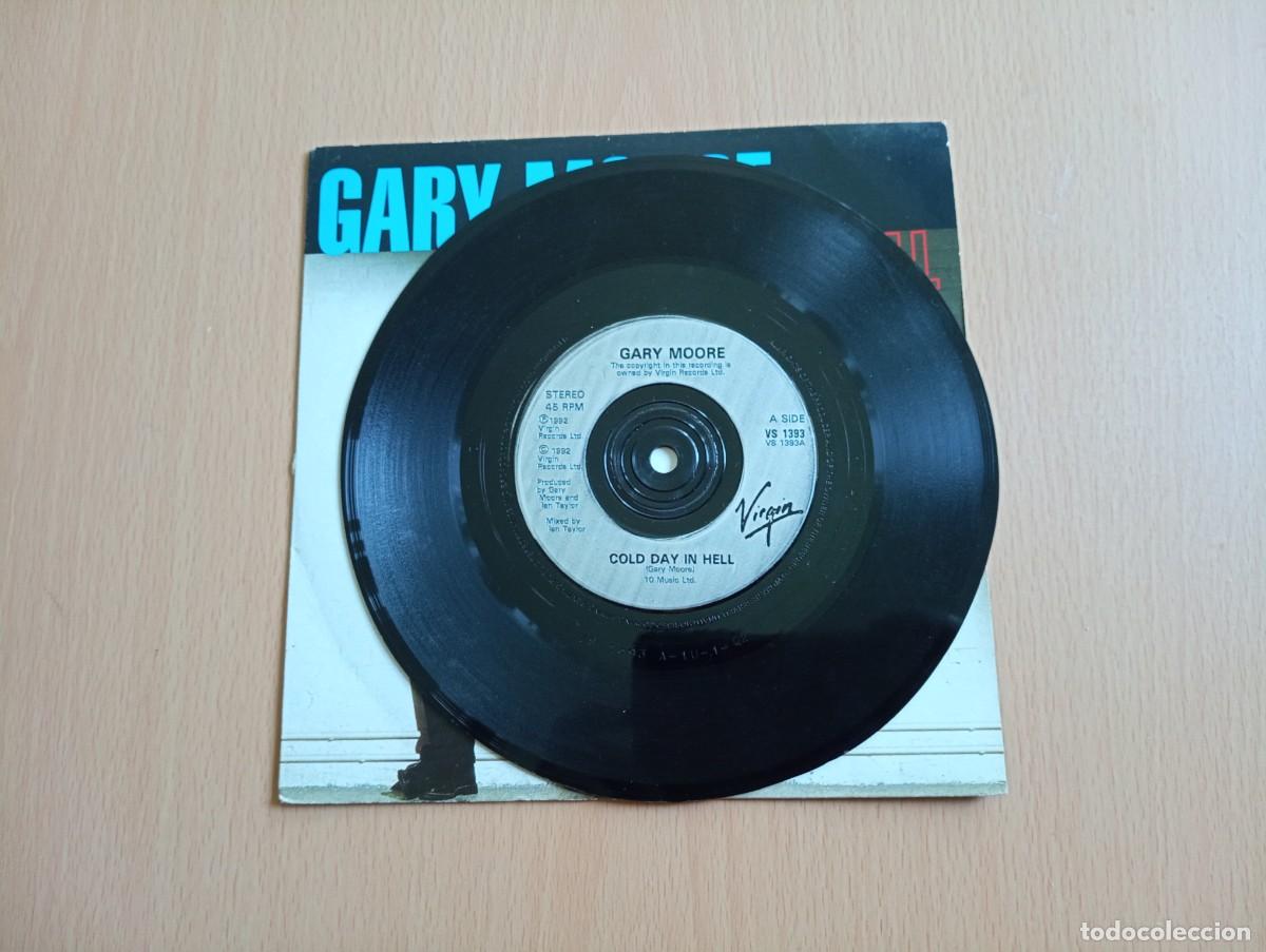 Discos de vinilo: GARY MOORE - COLD DAY IN HELL SINGLE 1992 EDICION INGLESA - Foto 2