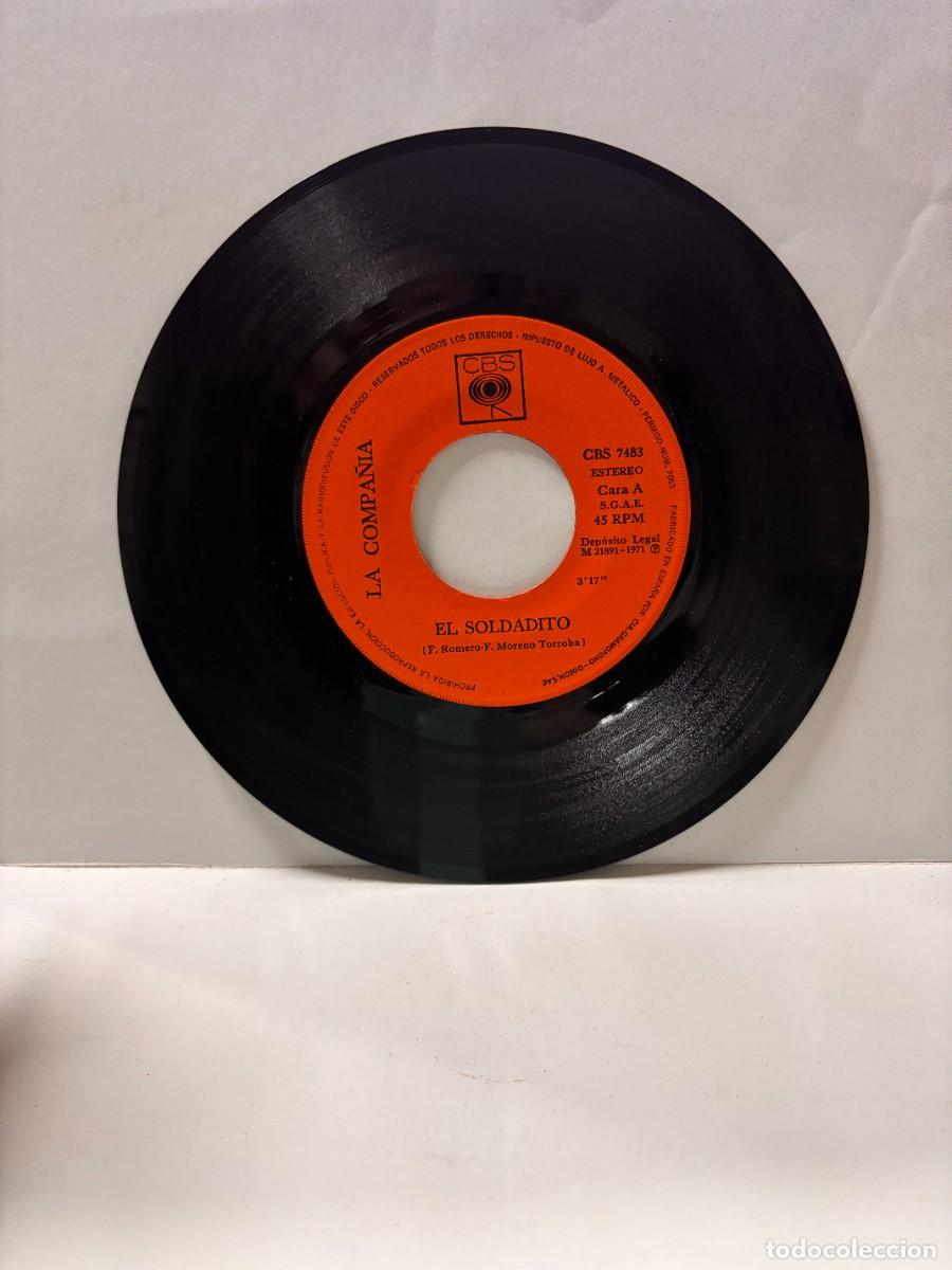 Discos de vinilo: SINGLE - LA COMPA&Ntilde;IA - EL SOLDADITO - CBS - MADRID 1971 - Foto 2