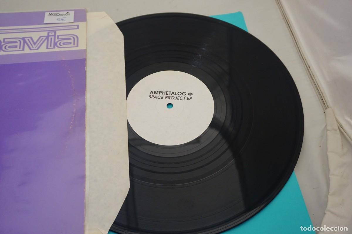 Discos de vinilo: Amphetalog - Space Project EP (12&rdquo;, EP) - VINILO EN EXCELENTE ESTADO - Foto 3