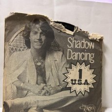 Discos de vinilo: SINGLE - ANDY GIBB - SHADOW DANCING / TOO MANY LOOKS IN YOU EYES - RSO - MADRID 1978