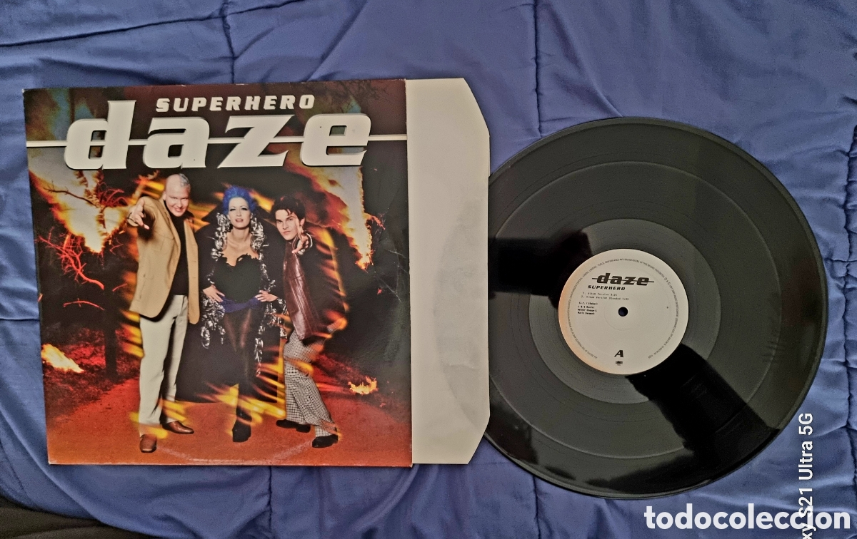 Discos de vinilo: DAZE - SUPERHERO - MAXI Made in Denmark 1997 EPIC - Foto 2