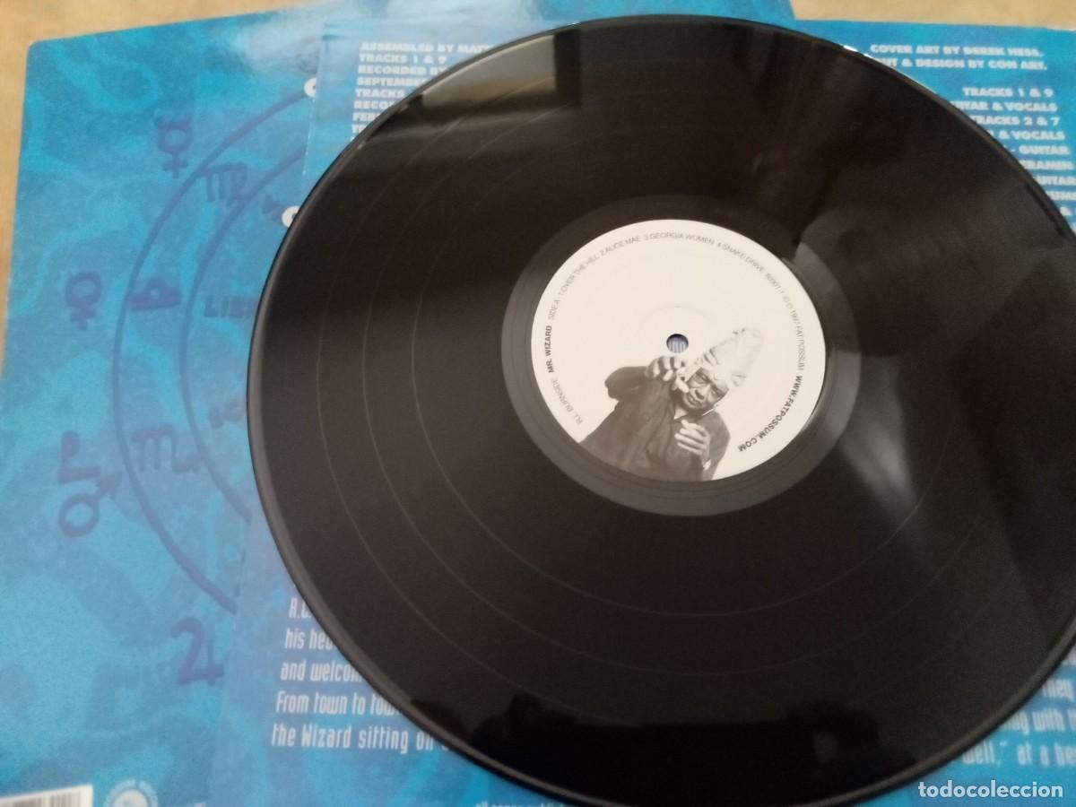 Discos de vinilo: R. L. Burnside. Mr. Wizard. LP blues - Foto 3