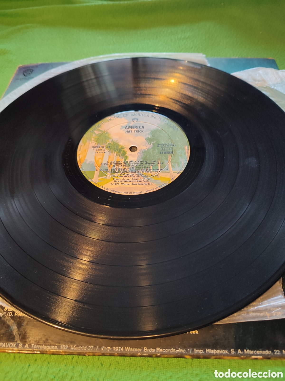 Discos de vinilo: America - Hat trick Vinilo Lp - Foto 3