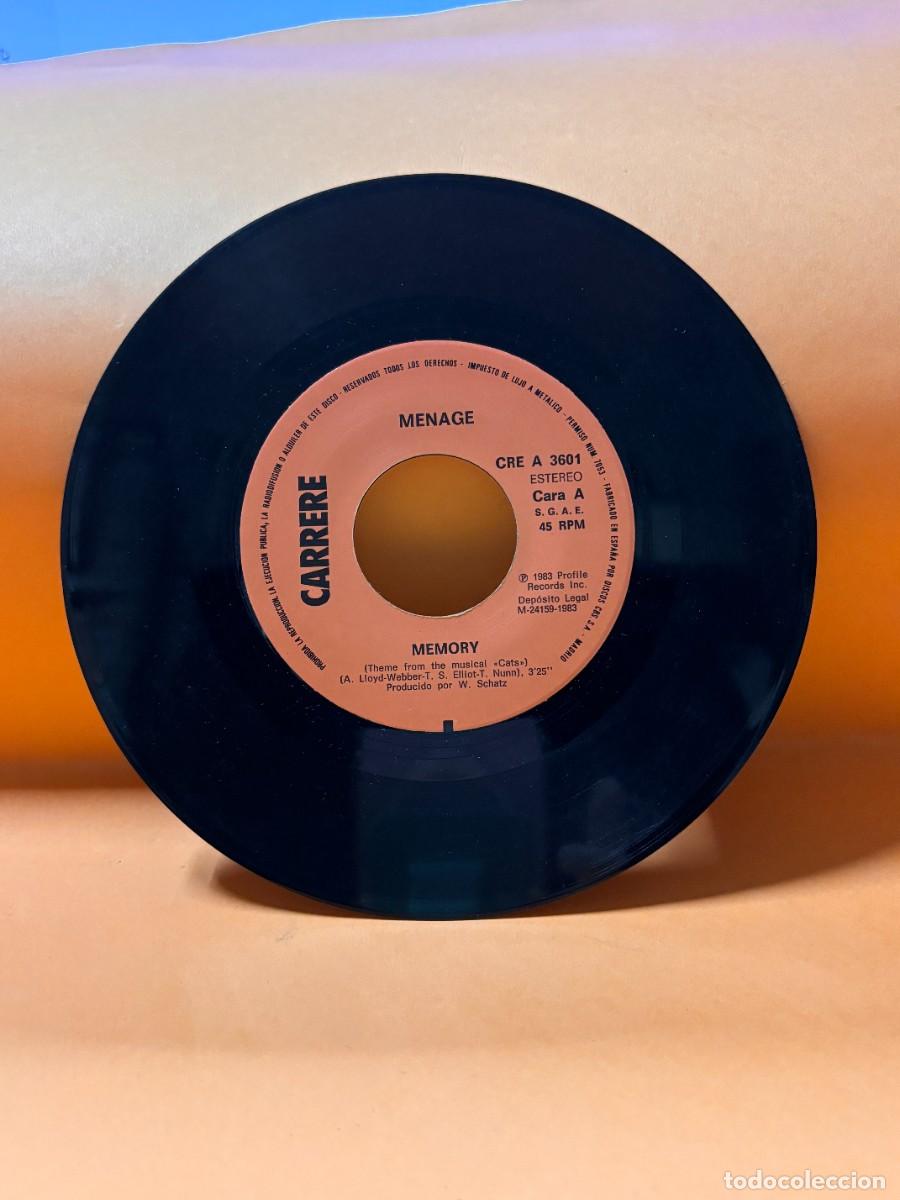 Discos de vinilo: SINGLE - MENAGE - MEMORY - CARRERE - MADRID 1983 - Foto 2
