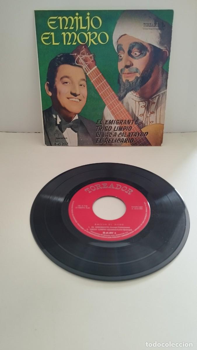 Discos de vinilo: Emilio &rdquo;El Moro&rdquo; &ndash; El Emigrante.Single Vinilo 7&rdquo; - Foto 1