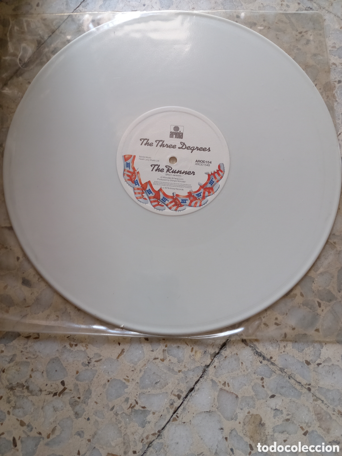 Discos de vinilo: SINGLE 12&rdquo; THE THREE DEGREES THE RUNNER VINILO BLANCO - Foto 1