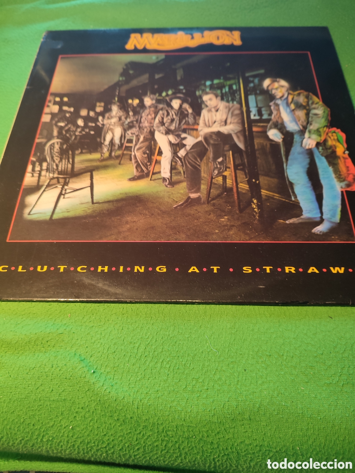 Discos de vinilo: Marillion - Clutching at straws - Foto 1