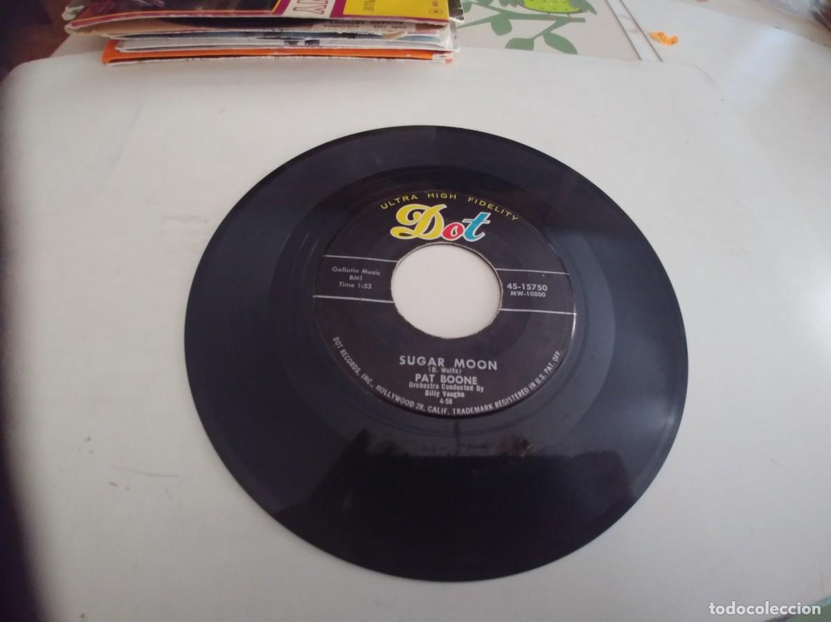 Discos de vinilo: PAT BOONE-SINGLE SUGAR MOON-SIN FUNDA - Foto 2
