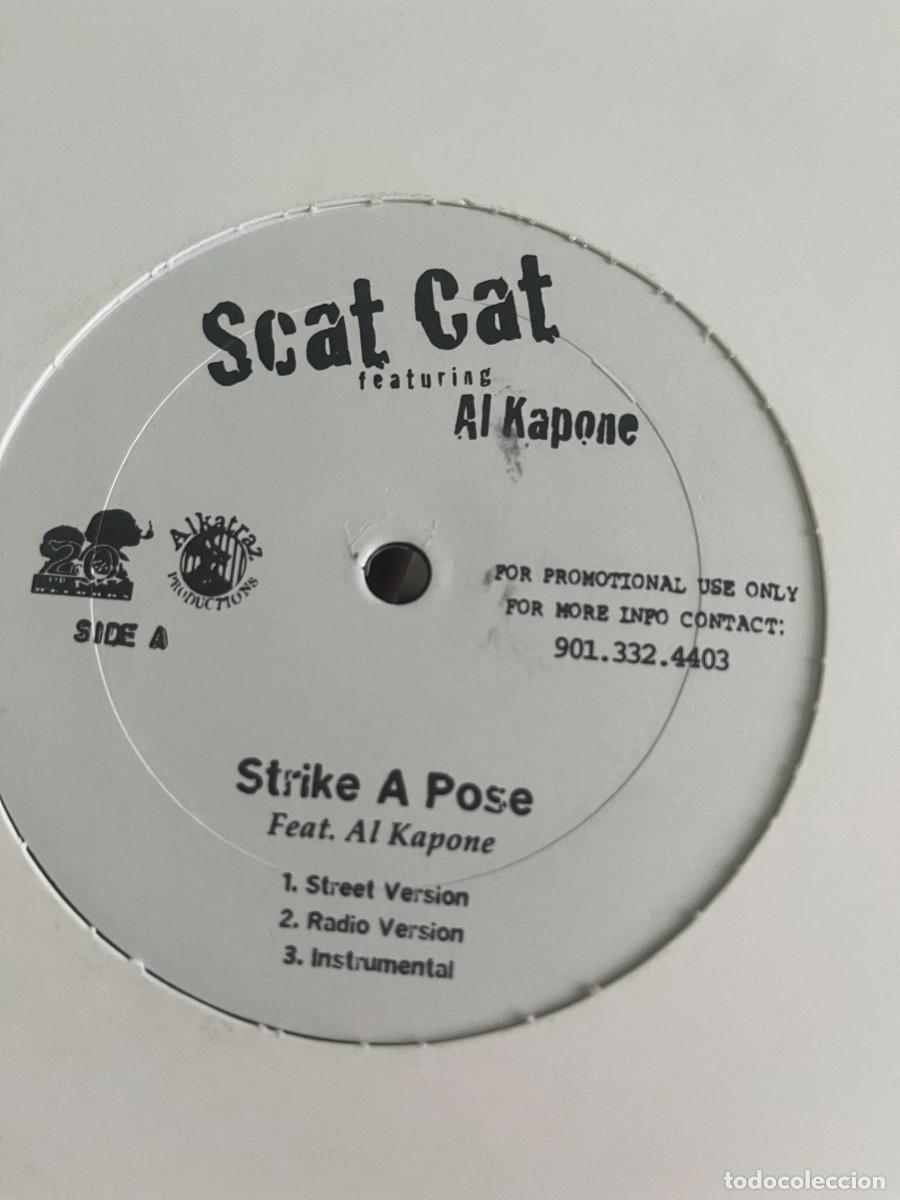 Discos de vinilo: Scat Cat Featuring Al Kapone Strike A Pose - Foto 2