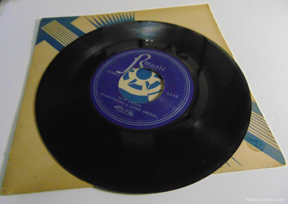 Discos de vinilo: New Order &ndash; Everythings Gone Green / Procession - SINGLE 1982 - Foto 4
