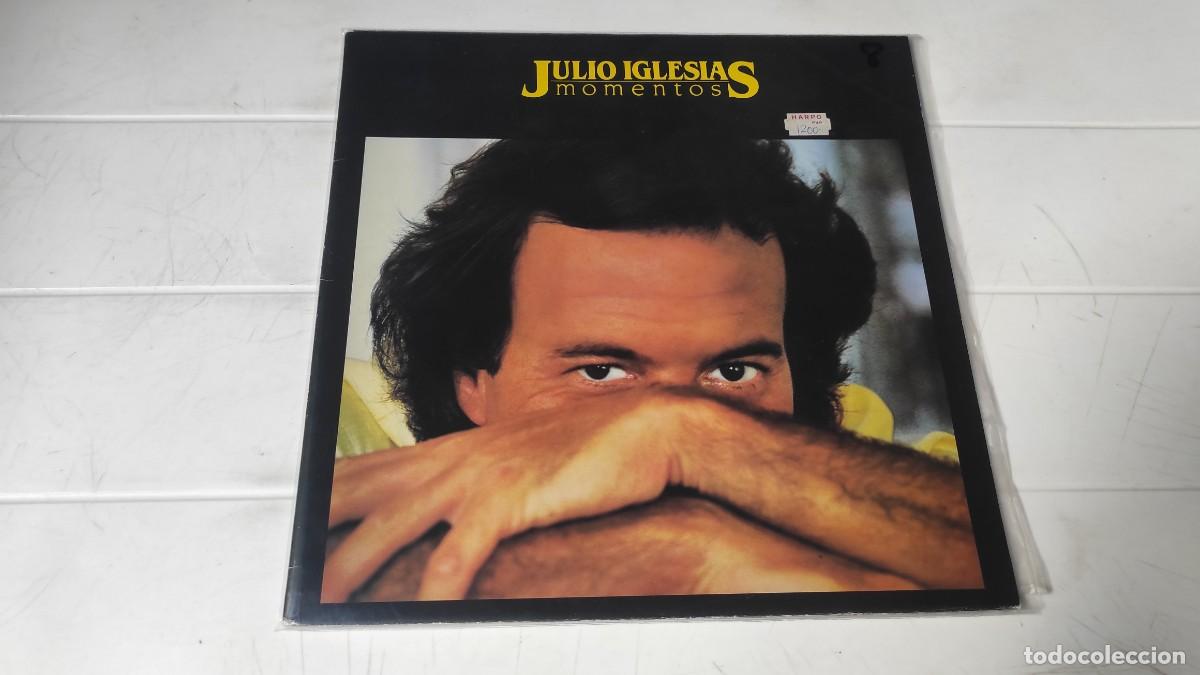 Discos de vinilo: LP JULIO IGLESIAS - MOMENTOS - Foto 1