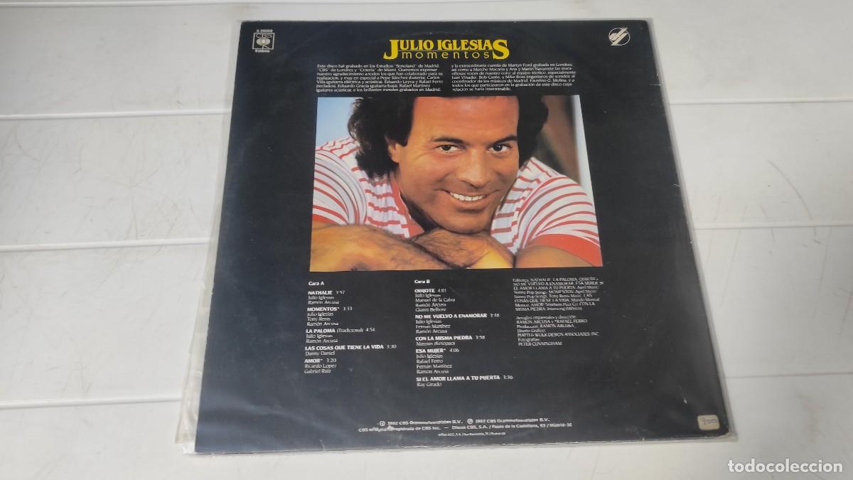 Discos de vinilo: LP JULIO IGLESIAS - MOMENTOS - Foto 2