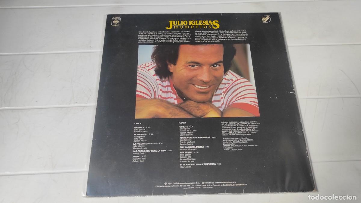 Discos de vinilo: LP JULIO IGLESIAS - MOMENTOS - Foto 2
