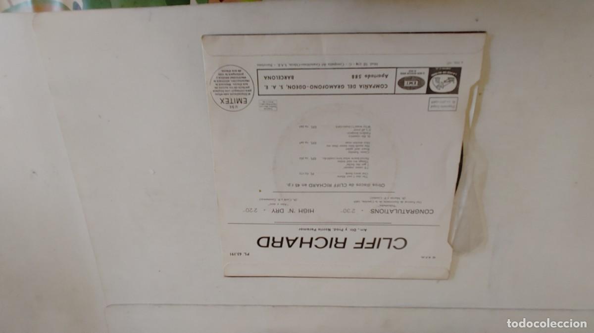 Discos de vinilo: CLIFF RICHARD-SINGLE CONGRATULATIONS-NUEVO - Foto 2