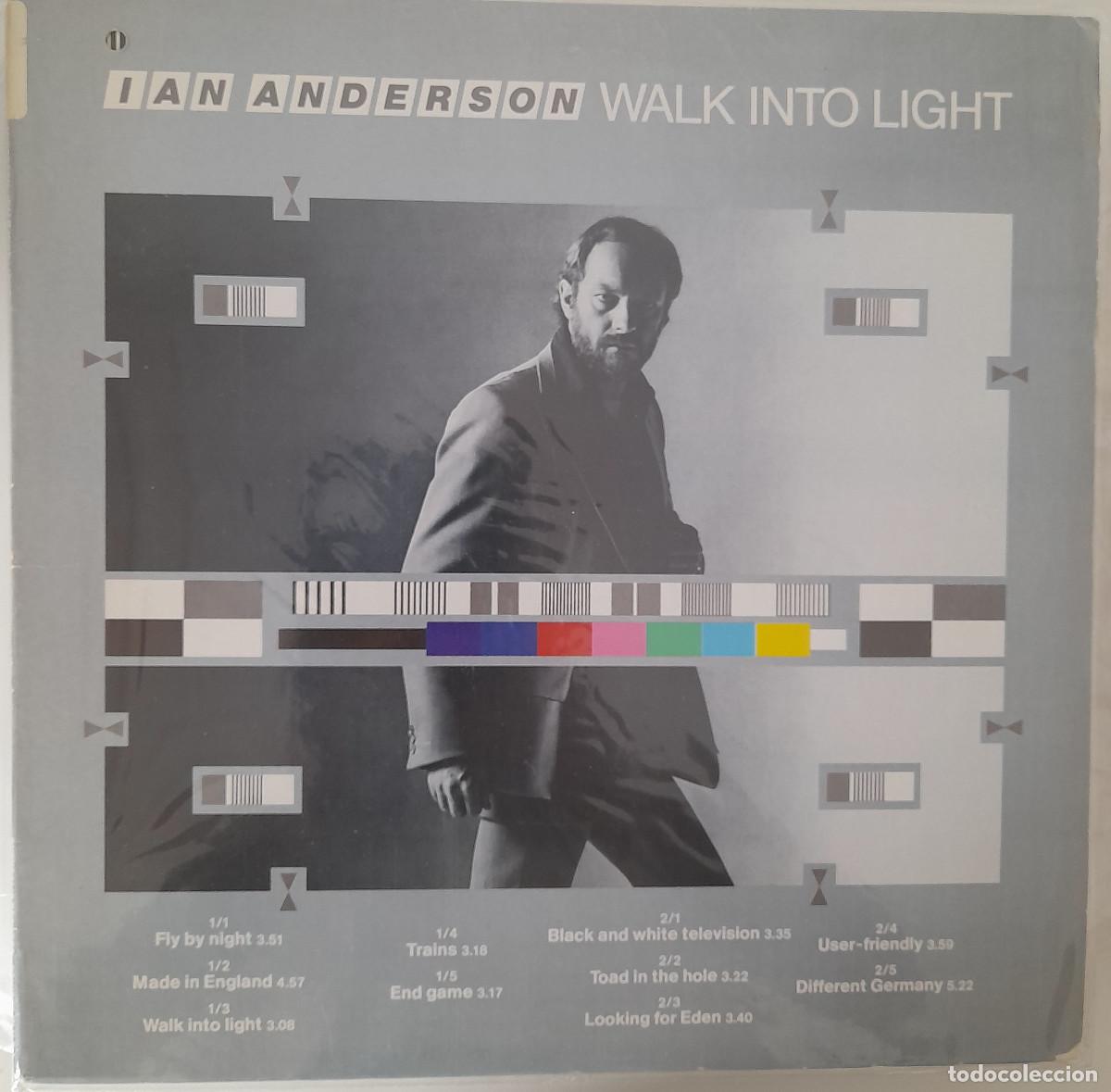 Discos de vinilo: IAN ANDERSON &rdquo;WALK INTO LIGHT&rdquo; (41/83/1). - Foto 1