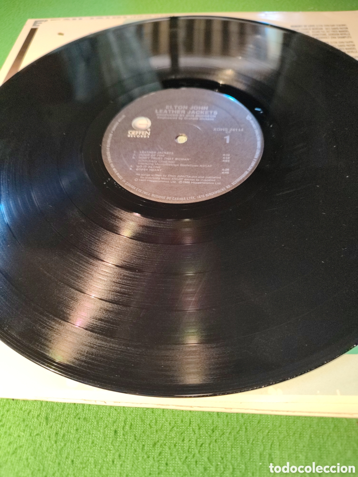 Discos de vinilo: Elton John - Leather jackets - Foto 3