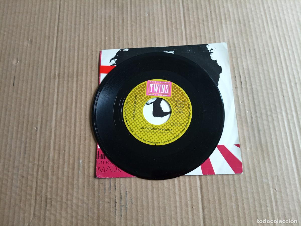 Discos de vinilo: HILARIO CAMACHO - UN EXTRA&Ntilde;O EM MADRID SINGLE - Foto 2