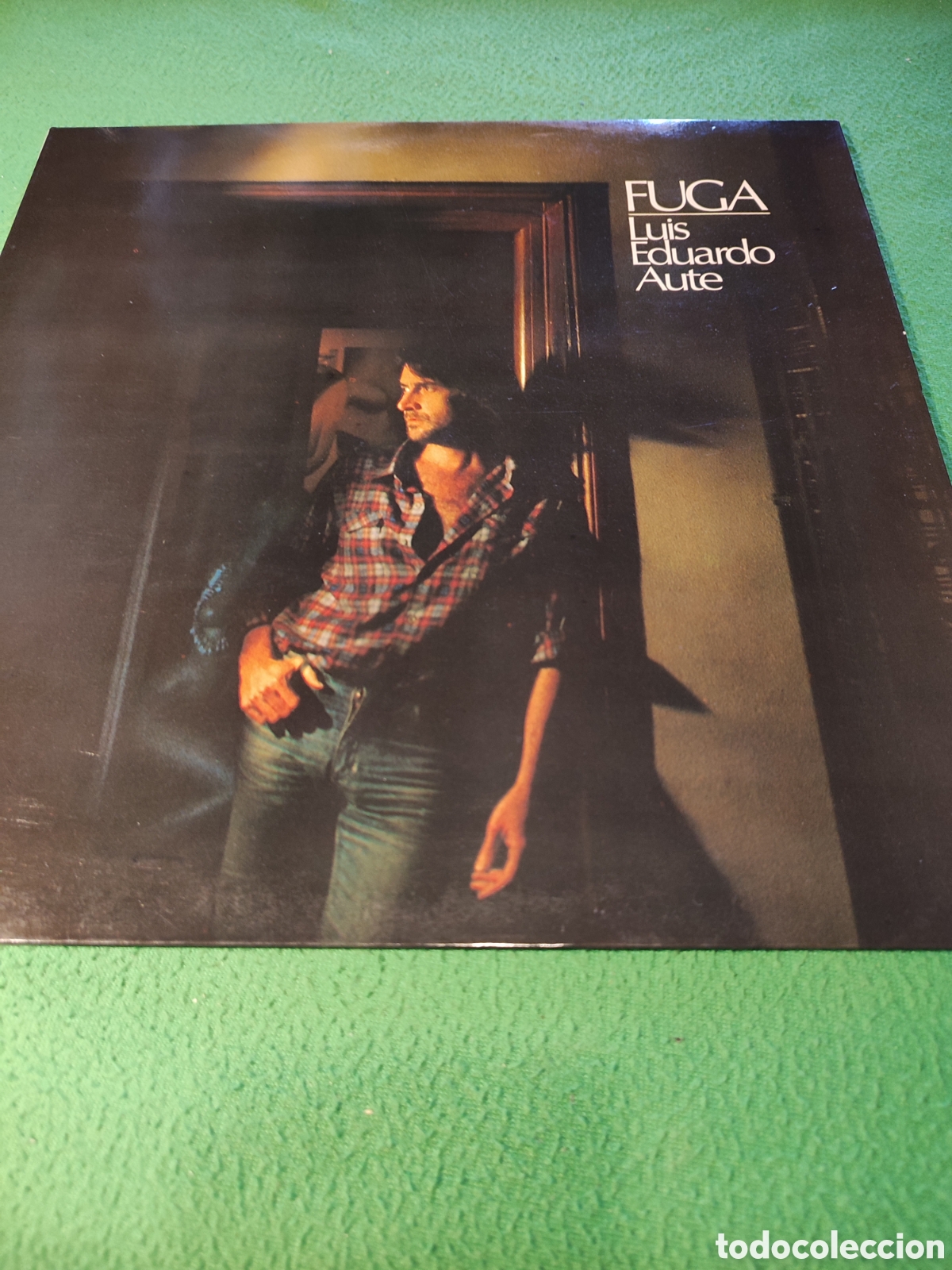 Discos de vinilo: Luis Eduardo Aute - Fuga - Foto 1