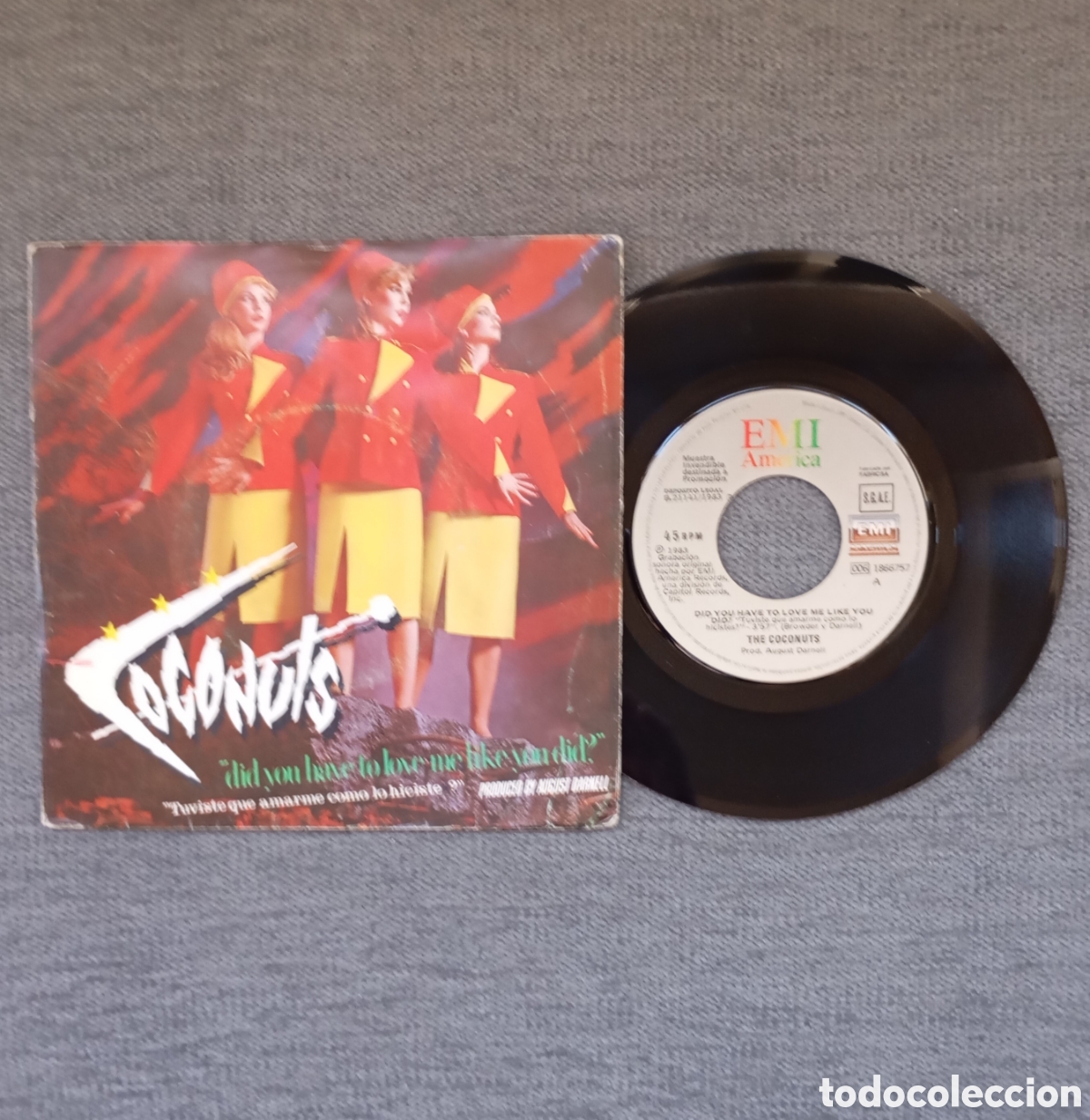 Discos de vinil: Coconuts. Did You Have To Love Me Like You/ Hatts Off To Citizen K. Single 7&rdquo;, a&ntilde;o 1983.