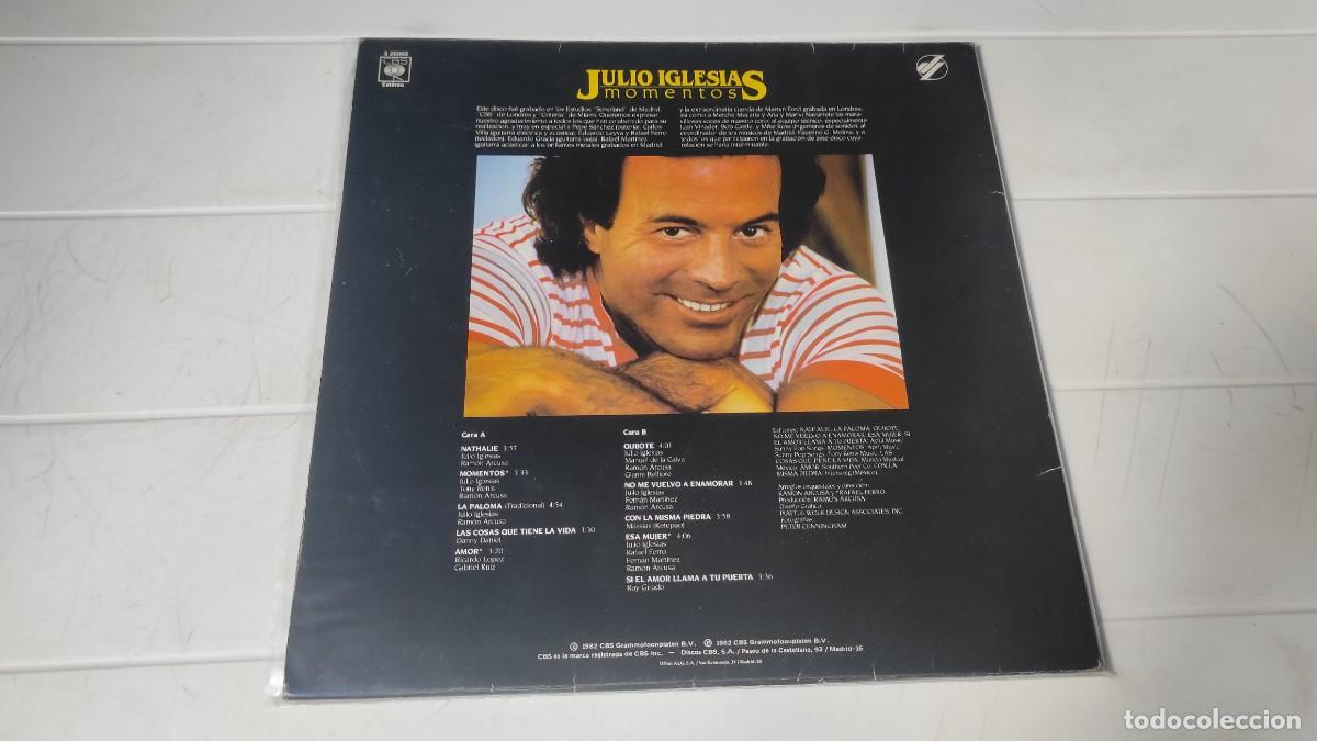 Discos de vinilo: LP JULIO IGLESIAS - MOMENTOS - Foto 2