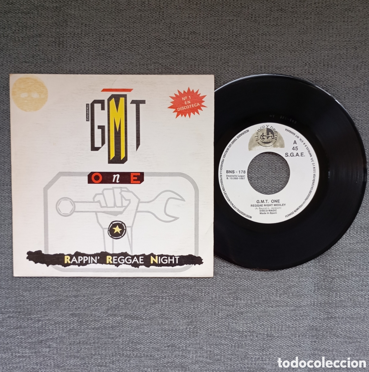 Dischi in vinile: G.M.T. One. Reagge Night Medley/ Reggae Night Dub. Single 7 &rdquo;, a&ntilde;o 1987.