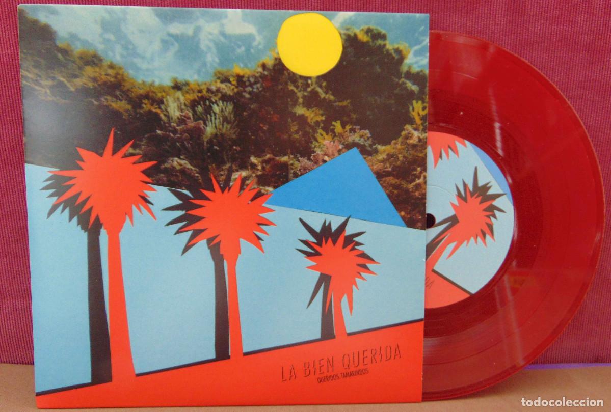 Discos de vinilo: La Bien Querida &ndash; Queridos Tamarindos - SINGLE 2011 VINILO ROJO - Foto 3