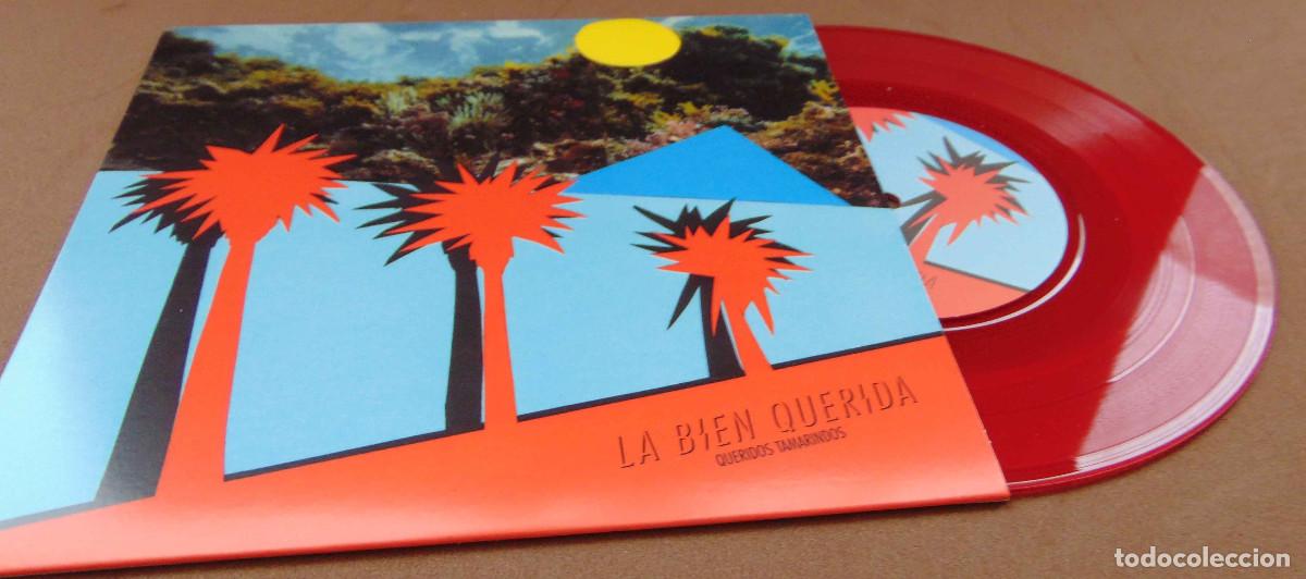 Discos de vinilo: La Bien Querida &ndash; Queridos Tamarindos - SINGLE 2011 VINILO ROJO - Foto 4