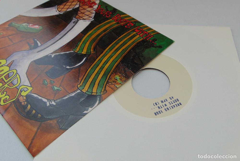 Discos de vinilo: The Smoggers &ndash; Breaking Your Boots With... - EP 2013 - Foto 2