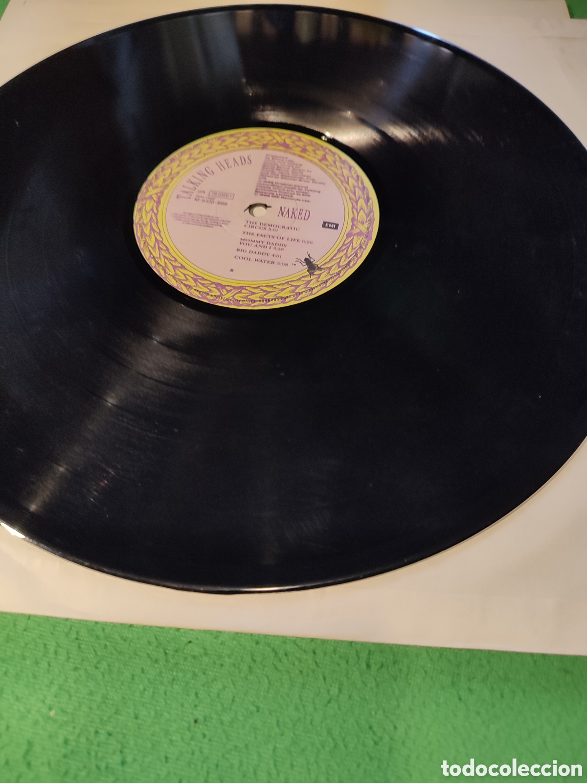 Discos de vinilo: Talking Heads - Naked - Foto 3