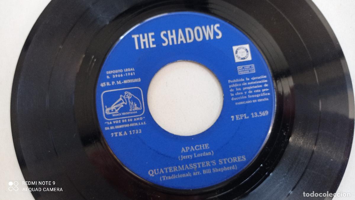 Discos de vinilo: THE SHADOWS -Apache +3 - EP LA VOZ DE SU AMO ESPA&Ntilde;A 1961 - Foto 4