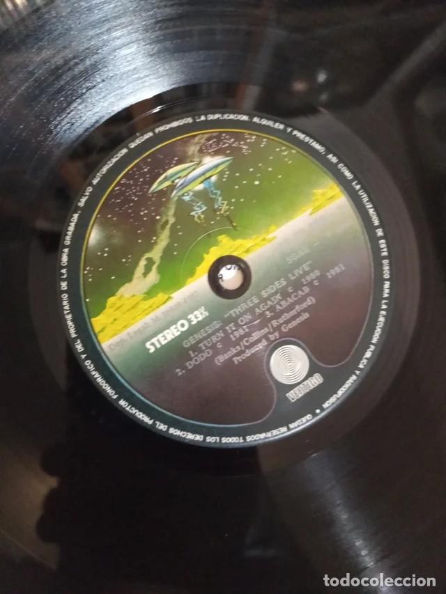 Discos de vinilo: Genesis Three Sides Live 2LP Original Espa&ntilde;a 1982 - Foto 4