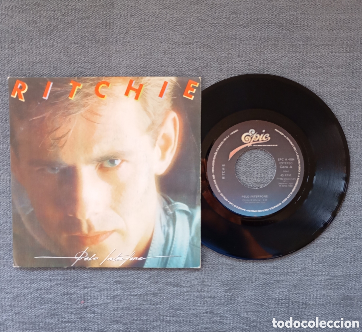 Discos de vinilo: Ritchie. Pelo Interfone/ Voo De Coracao. Single 7&rdquo;, a&ntilde;o 1983. - Foto 1