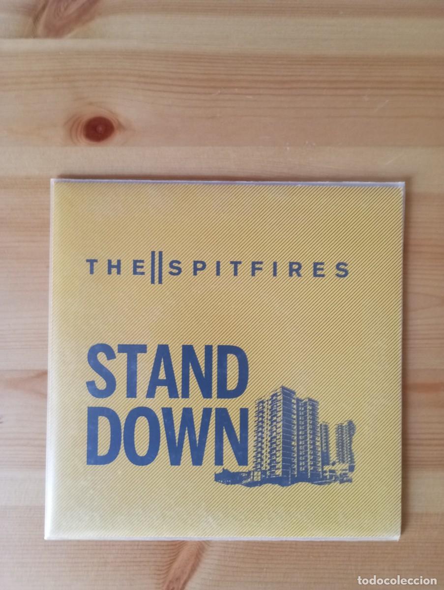 Discos de vinilo: 7&rdquo; The Spitfires Stand Down Career Opportunities single - Foto 1
