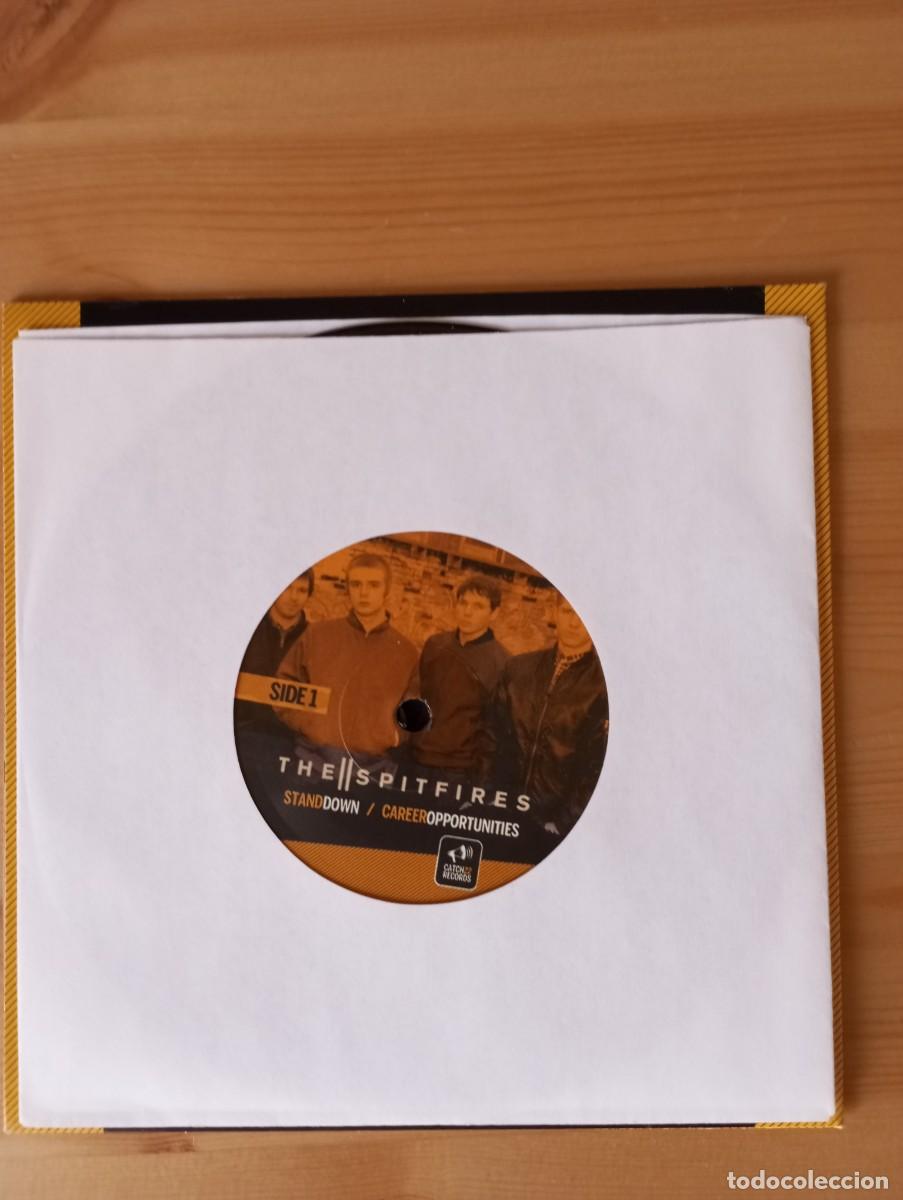 Discos de vinilo: 7&rdquo; The Spitfires Stand Down Career Opportunities single - Foto 5