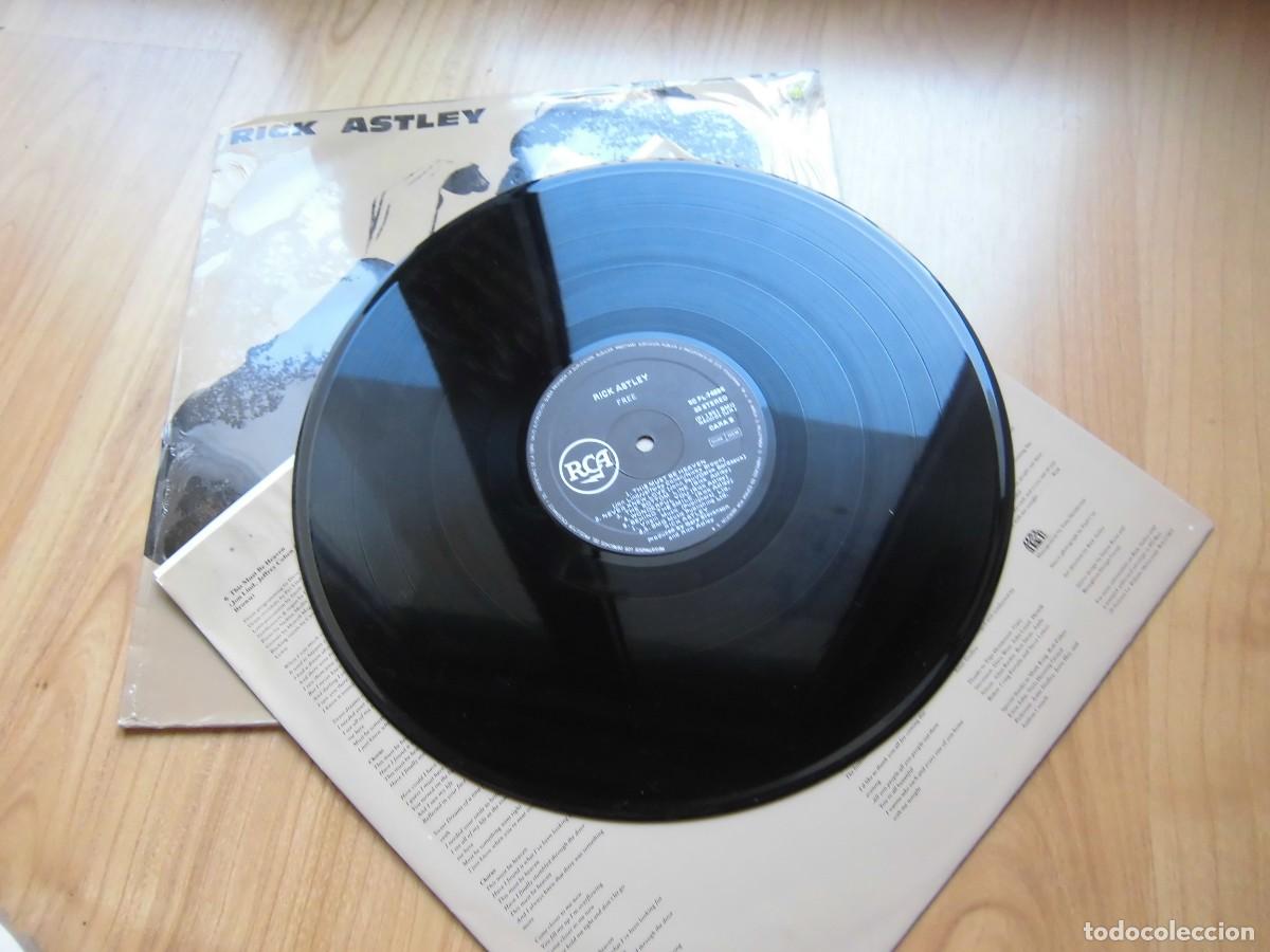 Discos de vinilo: LP VINILO RICK ASTLEY FREE - Foto 5