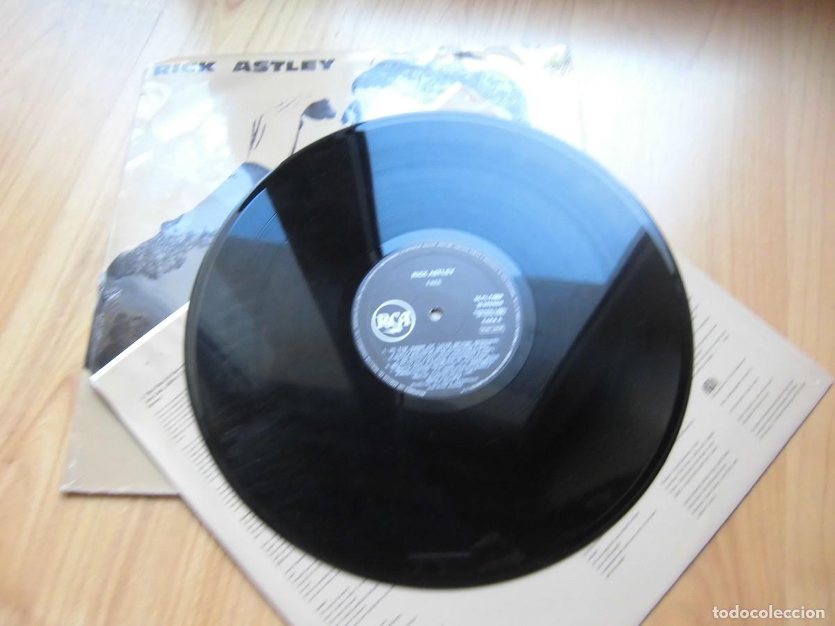 Discos de vinilo: LP VINILO RICK ASTLEY FREE - Foto 6