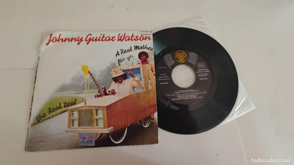 Discos de vinilo: JOHNNY GUITAR WATSON-SINGLE A REAL MOTHER - Foto 1