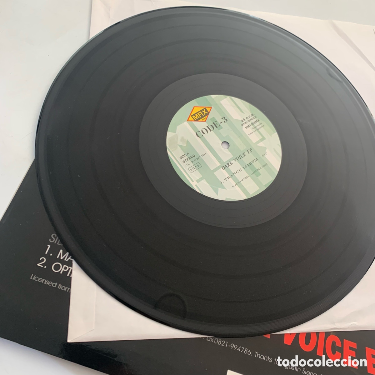 Discos de vinilo: Maxi 12&rsquo;&rsquo; Code-3 &lrm;&ndash; Dark Voice EP edicion espa&ntilde;ola de 1994 - Foto 3
