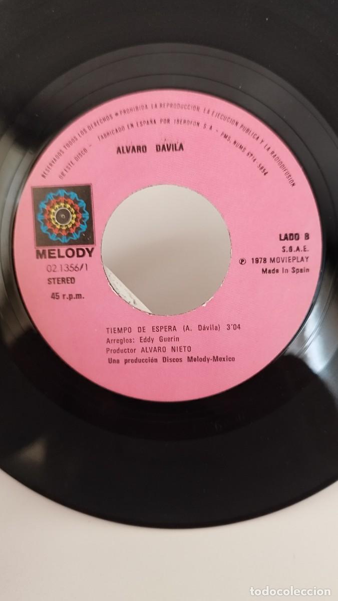 Discos de vinilo: &Aacute;lvaro D&aacute;vila - un paso atr&aacute;s .Single - Foto 2