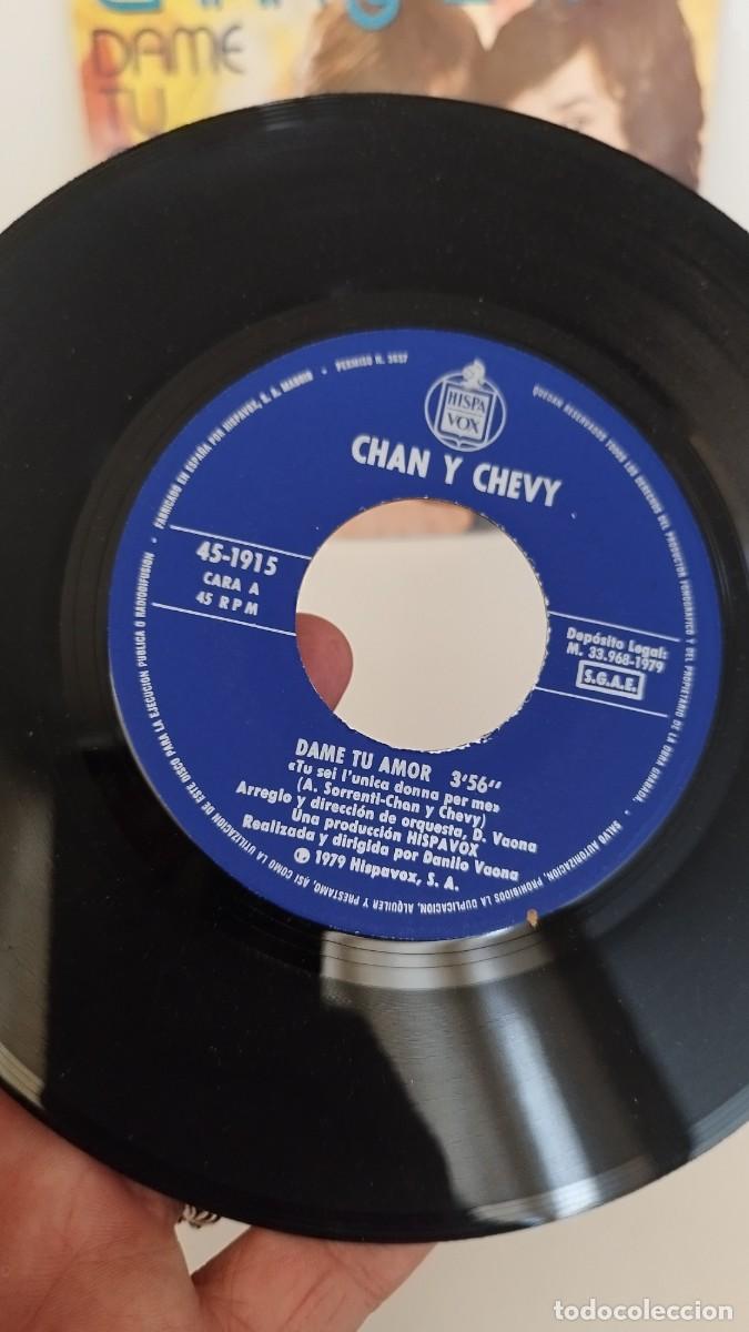 Discos de vinilo: Chan Y Chevy &ndash; Dame Tu Amor. Single - Foto 3