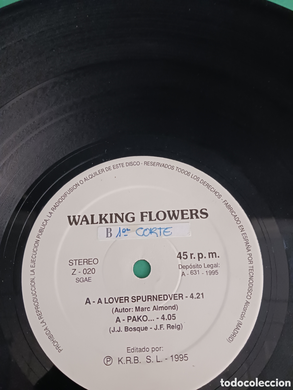 Discos de vinilo: Vinilo Walkilng Flowers / A Lover Spurned - Foto 2