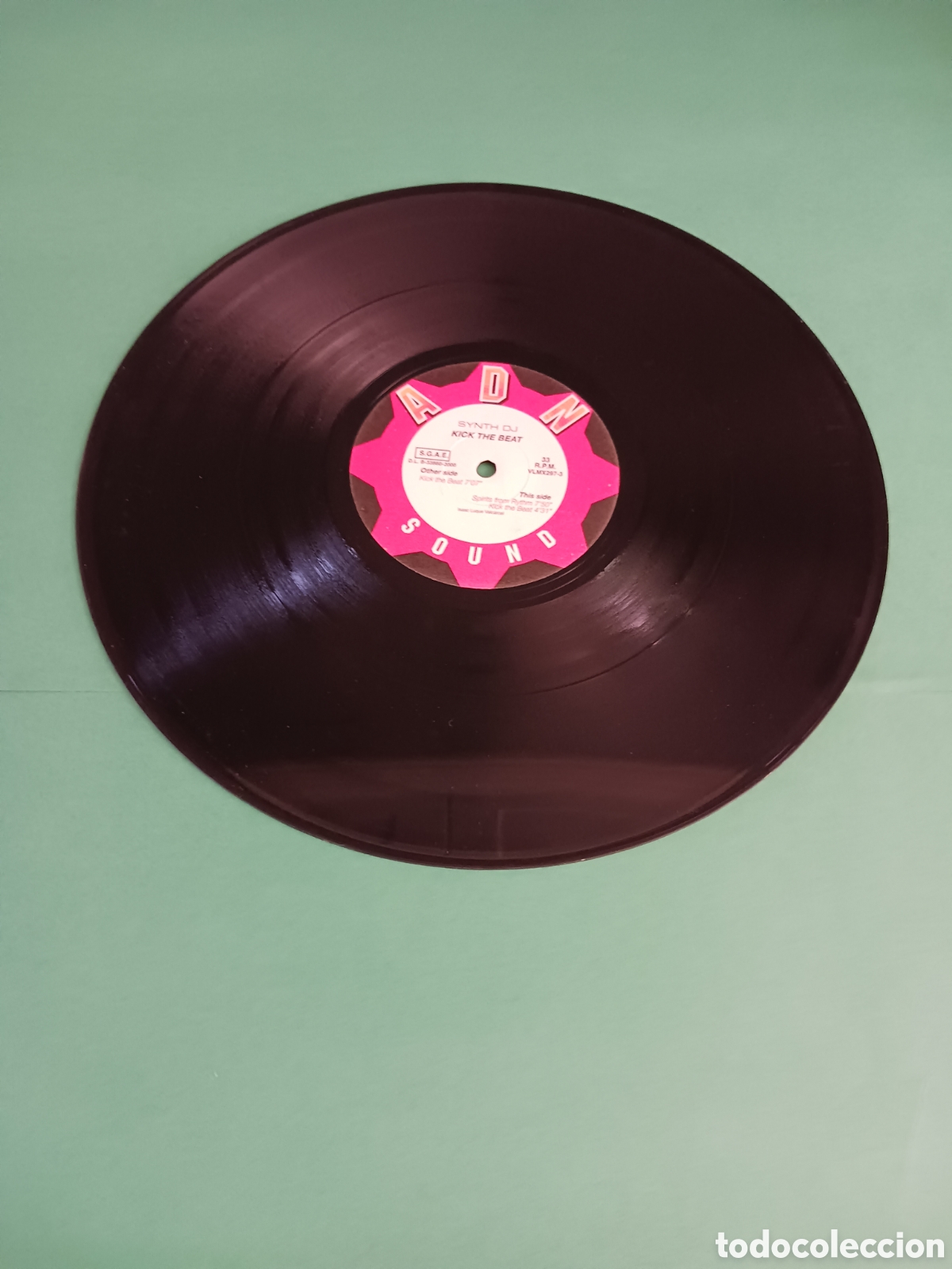 Discos de vinilo: Vinilo SYNTH DJ - Kick the Beat. - Foto 3