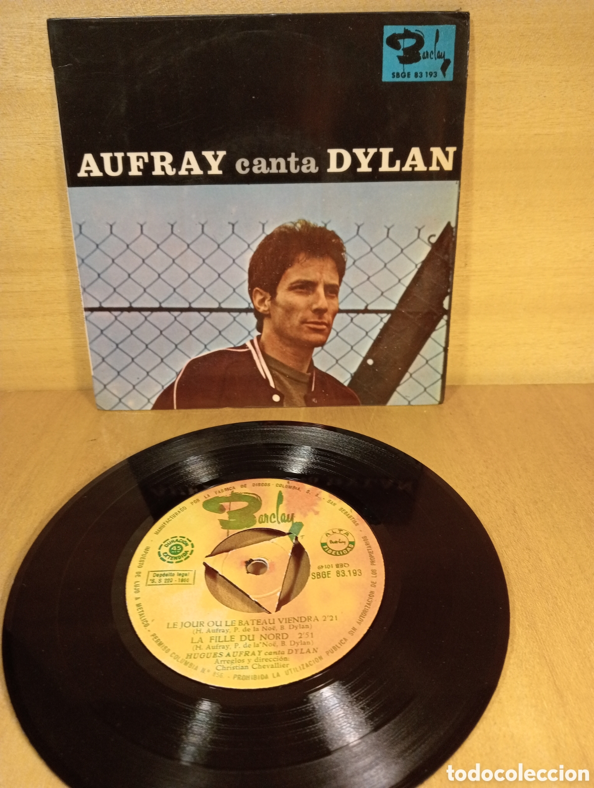 Discos de vinilo: Aufray canta a Dylan. - Foto 1