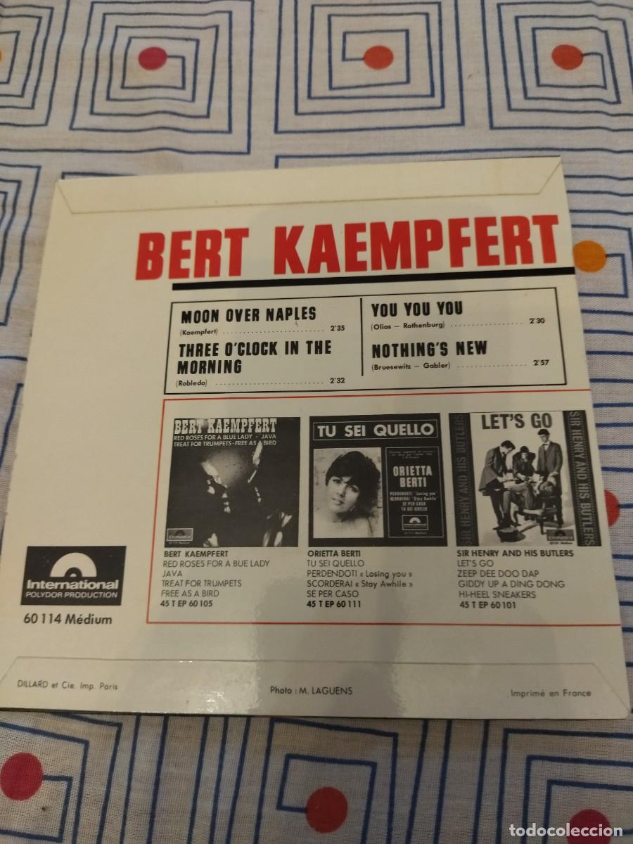 Discos de vinilo: BERT KAEMPFERT Y SU ORQUESTA. MOON OVER NAPLES - Foto 2